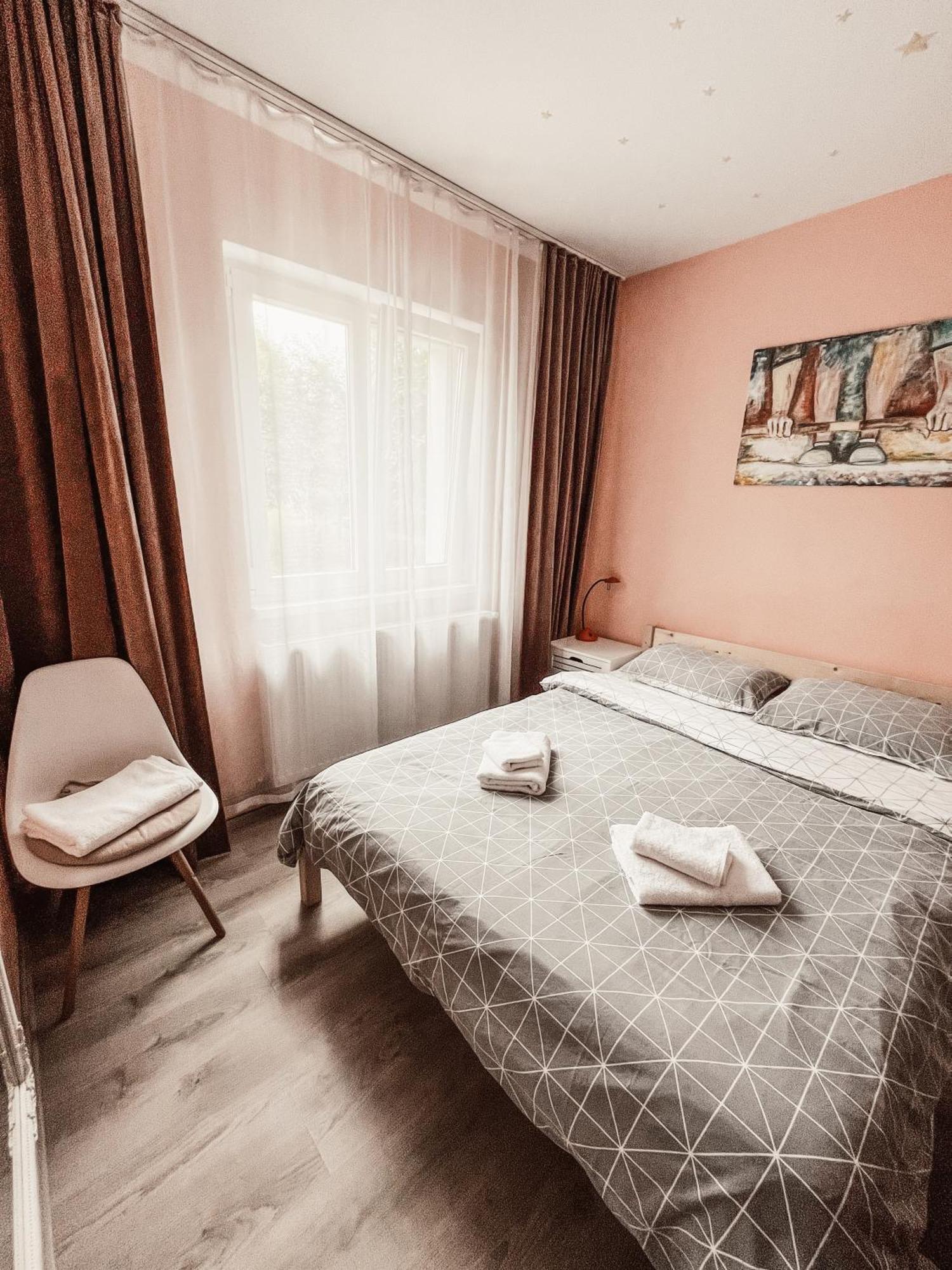 Apartament One Divine - Zărneşti Esterno foto